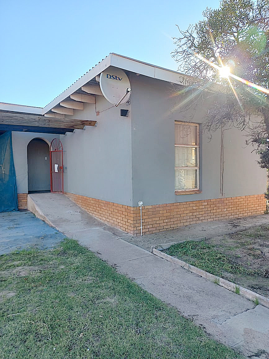 4 Bedroom Property for Sale in Vredenburg Western Cape